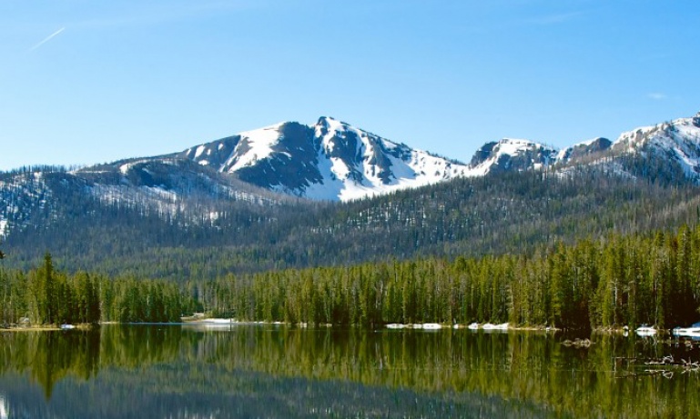 Discover...<br/>Canada