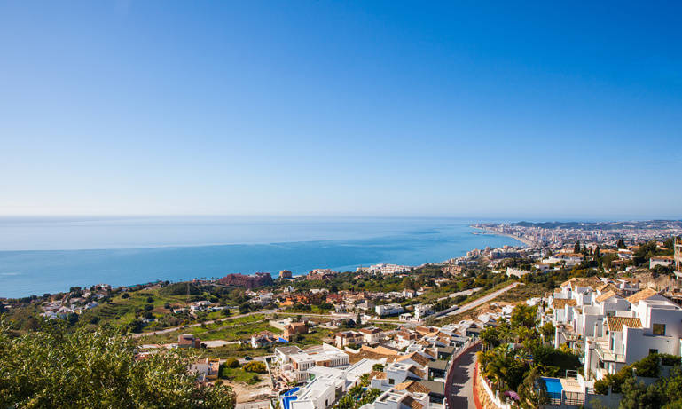 Discover...<br/>Fuengirola