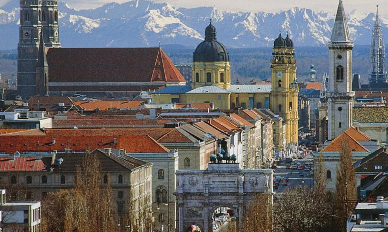 Munich City Tour with Bayern Munich Football Club | Do ...